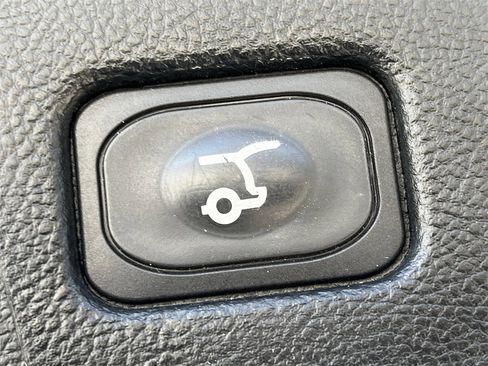 Used 2021 Ford Edge Titanium w/ Equipment Group 301A image 28