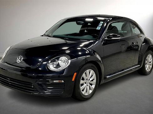 Used 2019 Volkswagen Beetle 2.0T S image 3