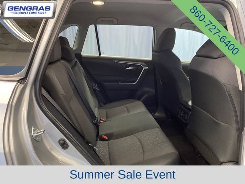 Used 2025 Toyota RAV4 XLE AWD/4WD image 35