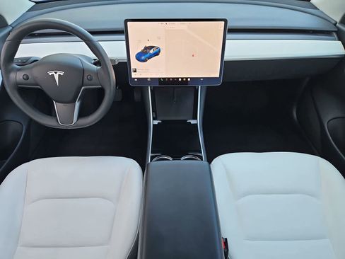 Used 2020 Tesla Model 3 Standard Range RWD image 15