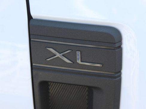 New 2025 Ford Maverick XL FWD image 10