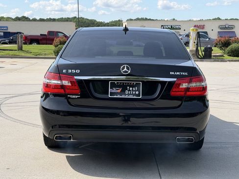 Used 2013 Mercedes-Benz E 350 BlueTEC Sedan image 19