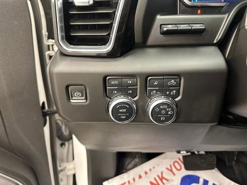 Used 2022 GMC Sierra 1500 Denali Ultimate image 37