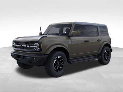 New 2026 Ford Bronco Outer Banks AWD/4WD image 1