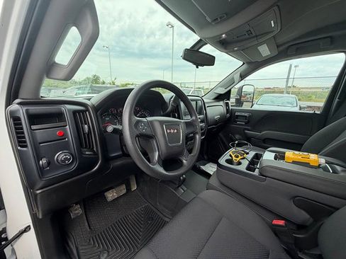 Used 2018 GMC Sierra 3500 4x4 Regular Cab w/ Snow Plow Prep Package image 21