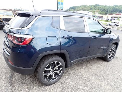 New 2026 Jeep Compass Limited AWD/4WD image 7