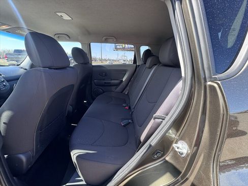Used 2013 Kia Soul FWD image 12