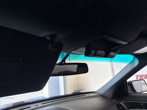 Used 2016 Ford Explorer XLT w/ Equipment Group 202A image 27