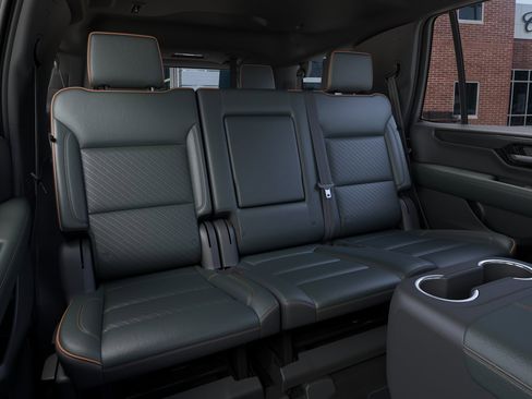 New 2026 GMC Yukon AT4 w/ AT4 Preferred Package AWD/4WD image 41