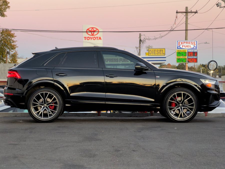 Used 2023 Audi Q8 Premium Plus w/ Premium Plus Package AWD/4WD image 4