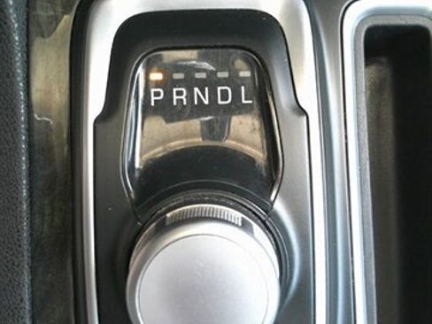 Used 2019 Chrysler 300 Limited image 41