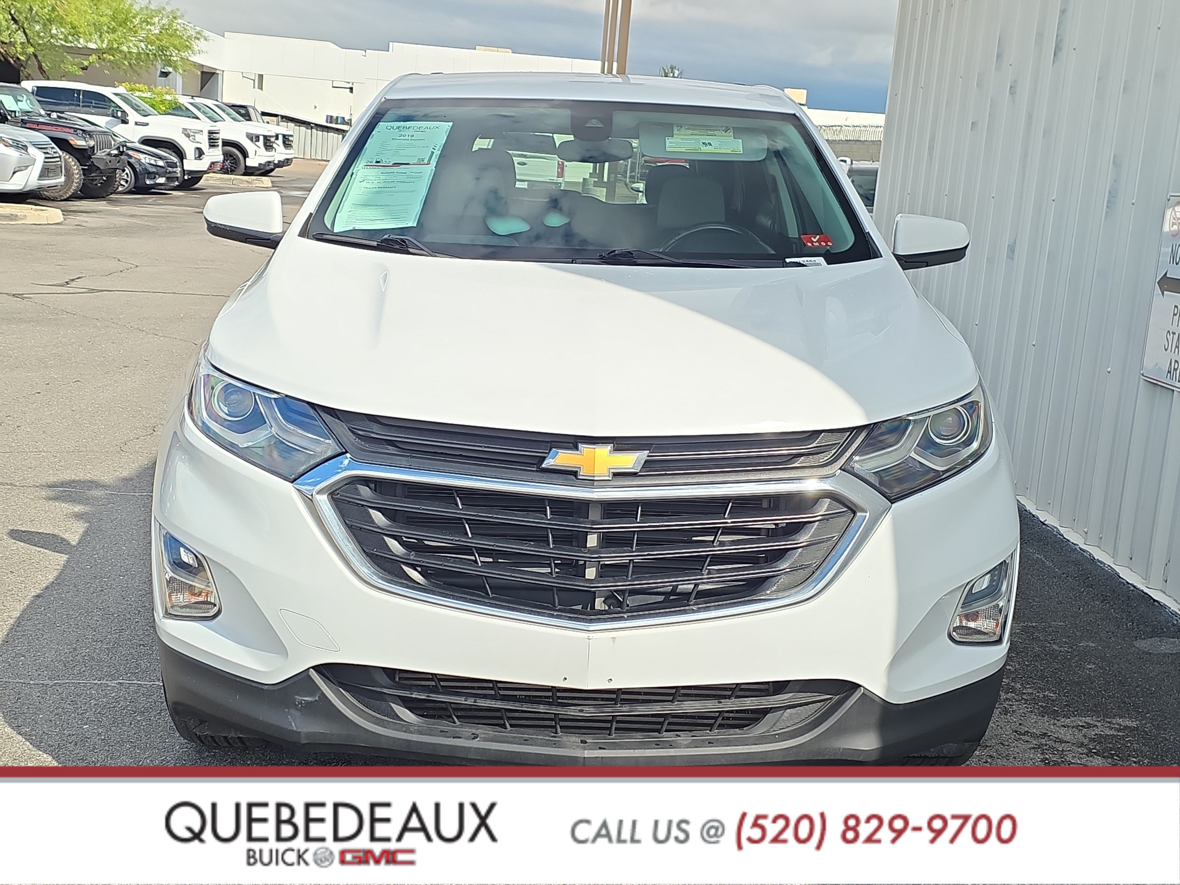 Used 2019 Chevrolet Equinox LT FWD image 2