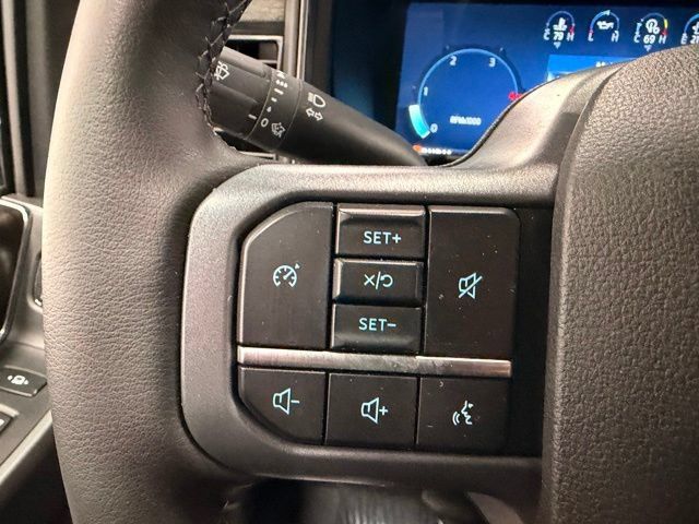 Used 2026 Ford F350 Lariat AWD/4WD image 35