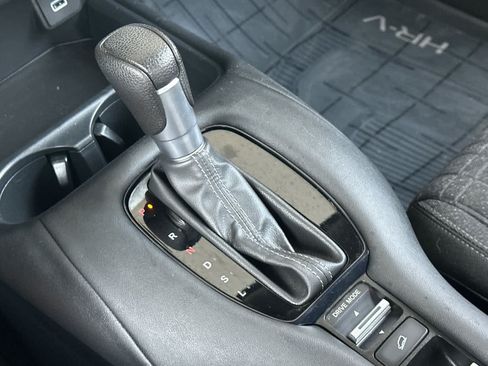 Used 2023 Honda HR-V LX image 21
