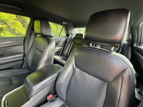 Used 2011 Chrysler 300 Limited RWD image 49