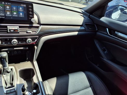 Used 2022 Honda Accord Sport image 4