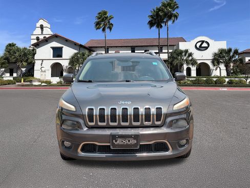 Used 2016 Jeep Cherokee Limited FWD image 6