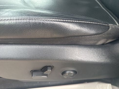 Used 2022 Chrysler Pacifica Touring-L FWD image 5