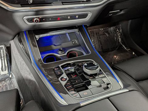 Used 2026 BMW X7 M60i image 46