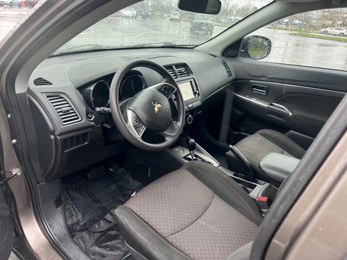 Used 2018 Mitsubishi Outlander Sport ES image 10