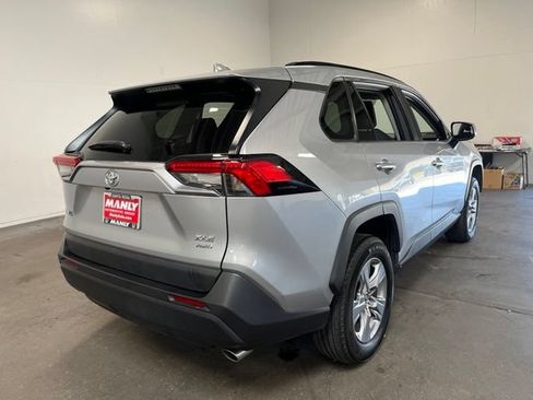 Used 2025 Toyota RAV4 XLE AWD/4WD image 3
