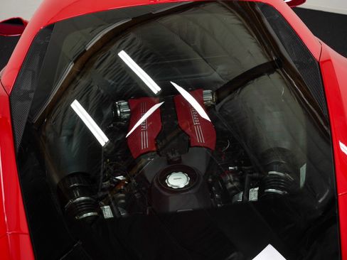 Used 2017 Ferrari 488 GTB RWD image 22