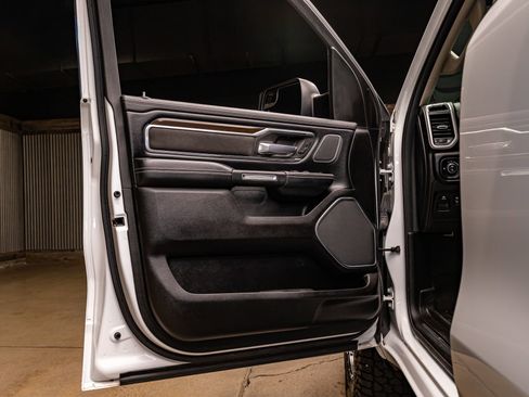 Used 2022 RAM 1500 Laramie image 31