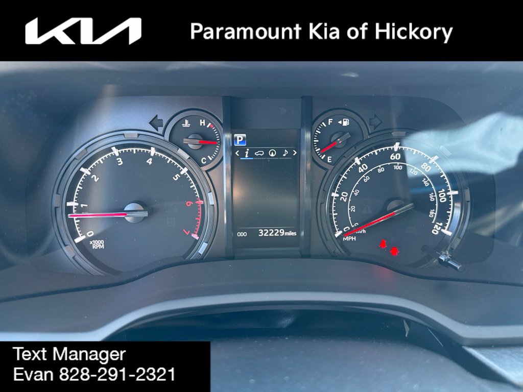 Used 2023 Toyota 4Runner SR5 Premium w/ Moonroof Package AWD/4WD image 32