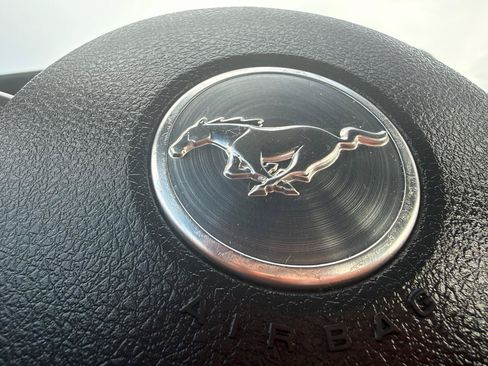 Used 2014 Ford Mustang Coupe RWD image 21