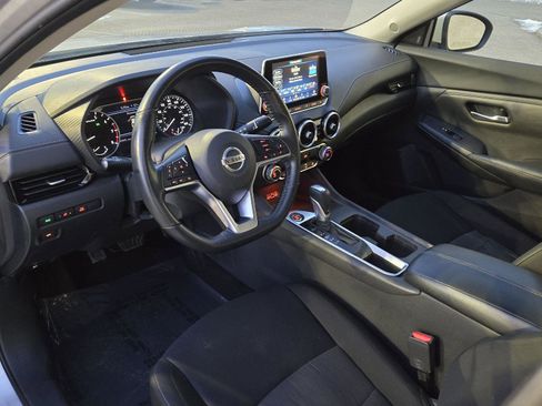Used 2023 Nissan Sentra SV image 4