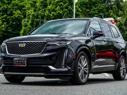 Used 2024 Cadillac XT6 Premium Luxury FWD image 9