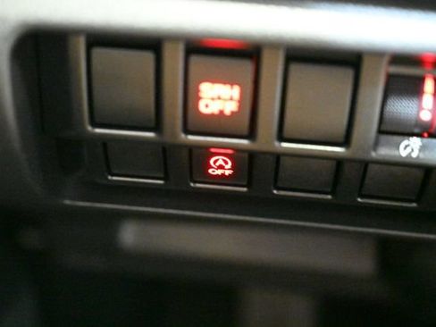 Used 2023 Subaru Forester Premium AWD/4WD image 45