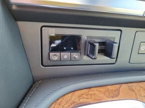 Certified 2022 Nissan Armada SL w/ Captain's Chairs Package image 39