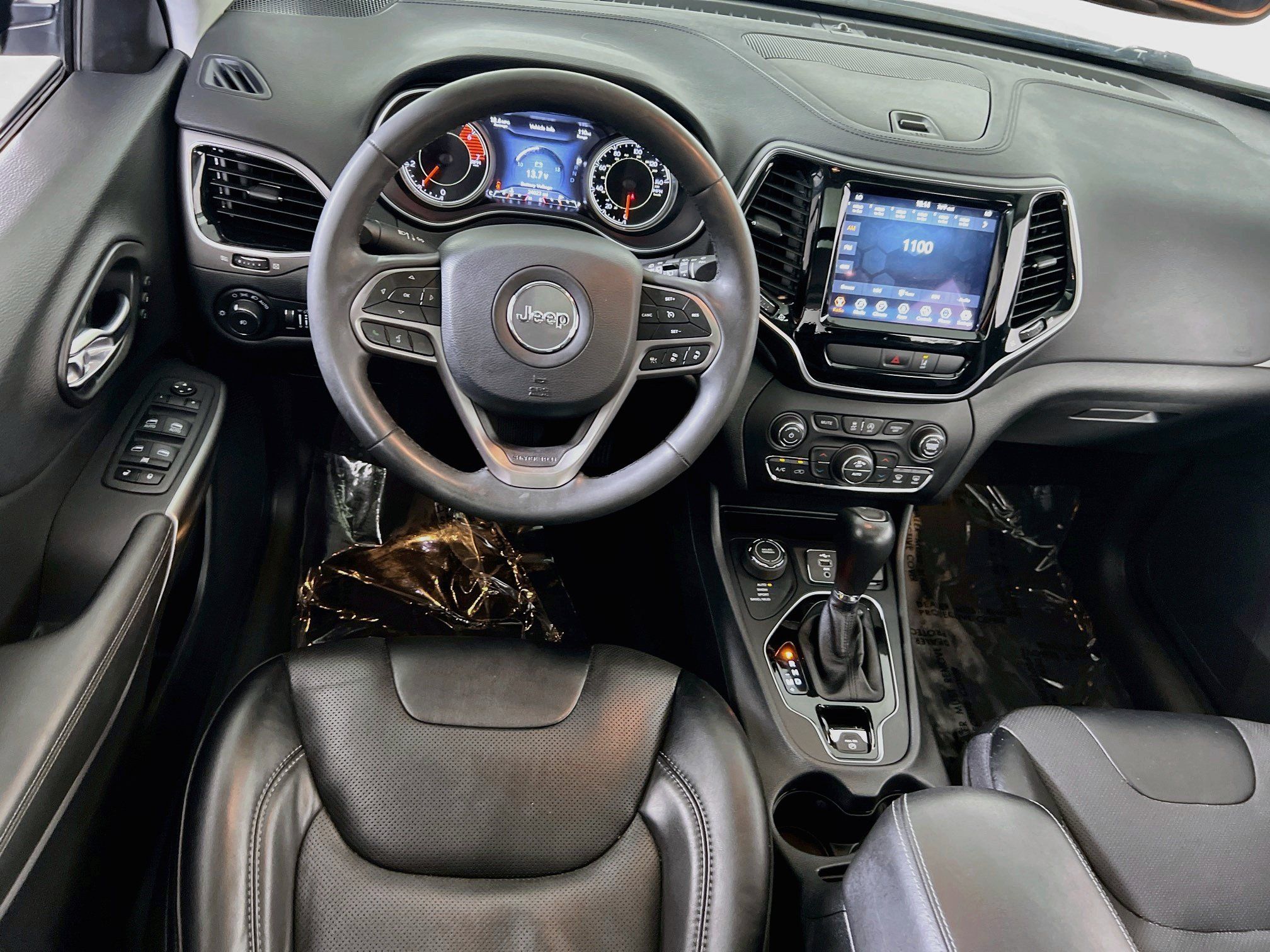 Used 2022 Jeep Cherokee Limited AWD/4WD image 22