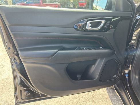 Certified 2022 Jeep Compass Trailhawk w/ Trailhawk Elite Group image 39