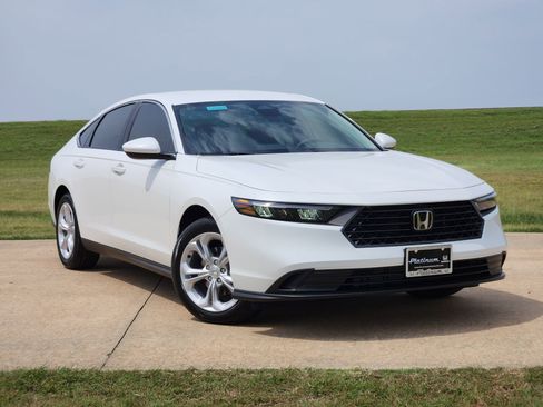 New 2025 Honda Accord LX image 6