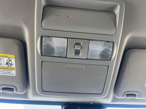 Used 2024 Nissan Frontier SV w/ SV Convenience Package RWD image 58