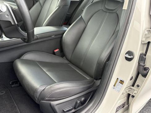 Used 2026 Genesis G70 2.5T RWD image 16