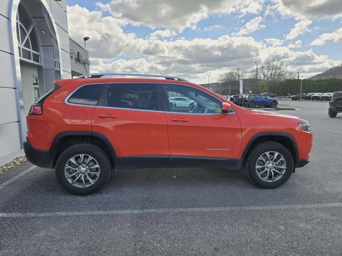 Used 2021 Jeep Cherokee Latitude Lux w/ Sun & Sound Group image 2