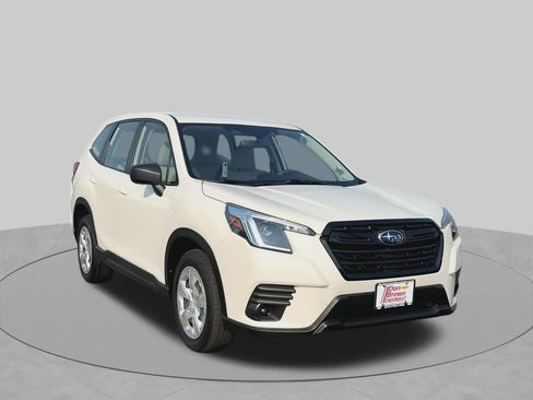 Used 2022 Subaru Forester AWD/4WD image 3