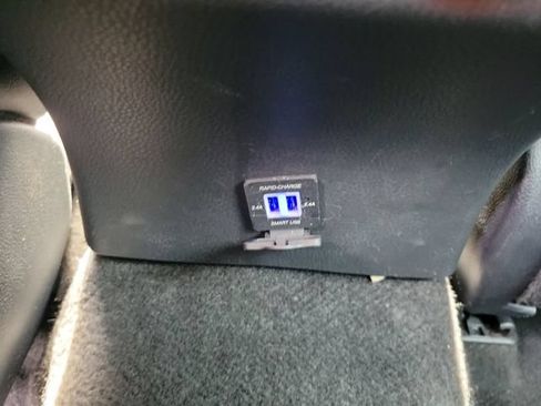 Used 2024 Toyota Camry SE FWD image 11