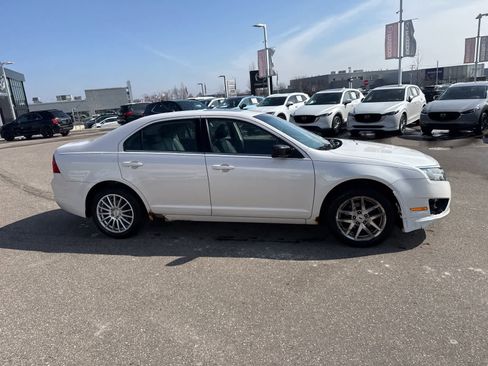 Used 2011 Ford Fusion SEL w/ 302A Rapid Spec Order Code image 4