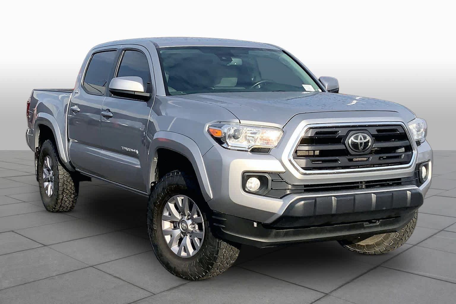 Used 2019 Toyota Tacoma SR5 AWD/4WD image 3