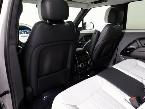 Used 2025 Land Rover Range Rover Sport Autobiography image 34