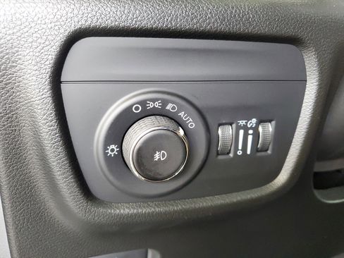 Certified 2024 Jeep Grand Cherokee L Summit w/ High Altitude Package AWD/4WD image 21