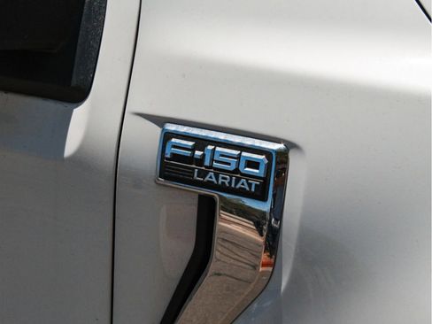 Used 2022 Ford F150 Lariat w/ Bed Utility Package RWD image 4