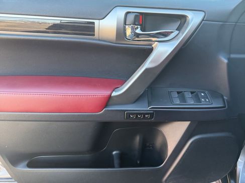 Used 2023 Lexus GX 460 Premium image 24