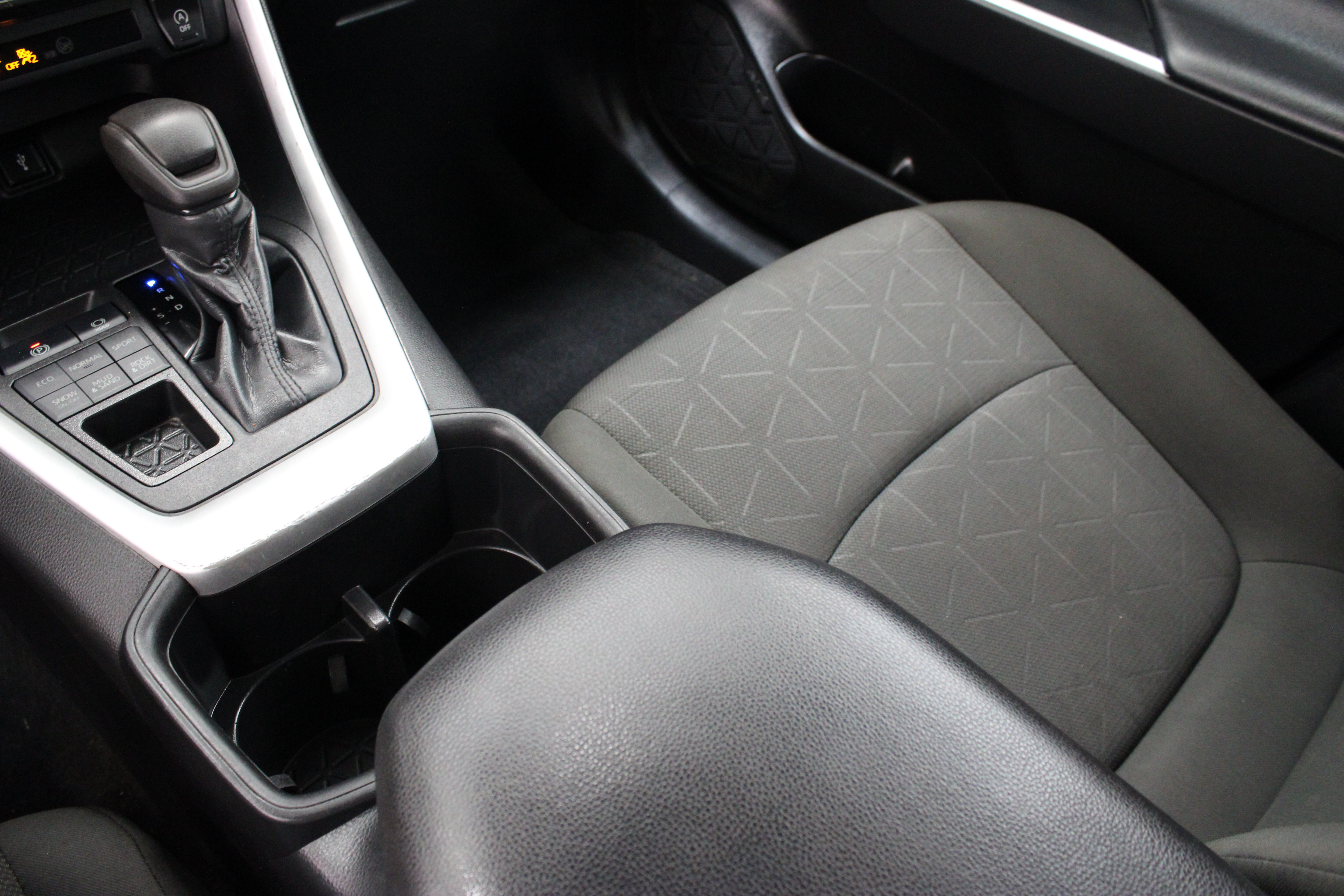 Certified 2022 Toyota RAV4 XLE AWD/4WD image 16