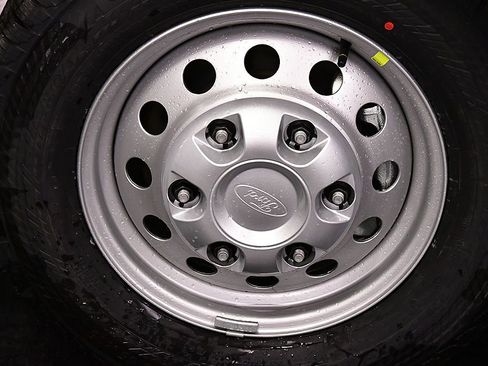 New 2026 Ford Transit 250 148 Medium Roof Extended AWD image 9