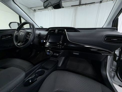 Certified 2021 Toyota Prius LE AWD/4WD image 20